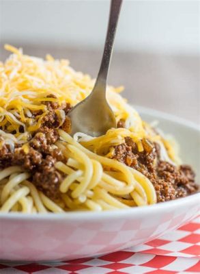  Cincinnati Chili - Täällä vahvat maut kohtaavat herkullisen sipulin pehmeydessä!